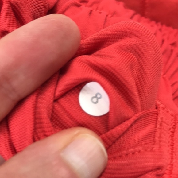 Lululemon Hotty Hot Short *2.5" Alarming - Picture 11 of 12